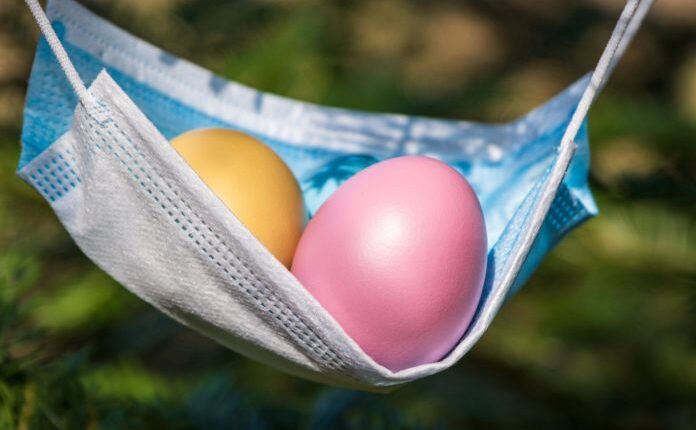 Towards the greatest Christian holiday (5): Egg on an anthill
