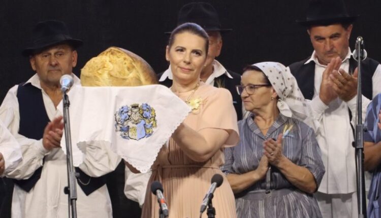 Bunjevci celebrated Dužijanci Day / PHOTO /
