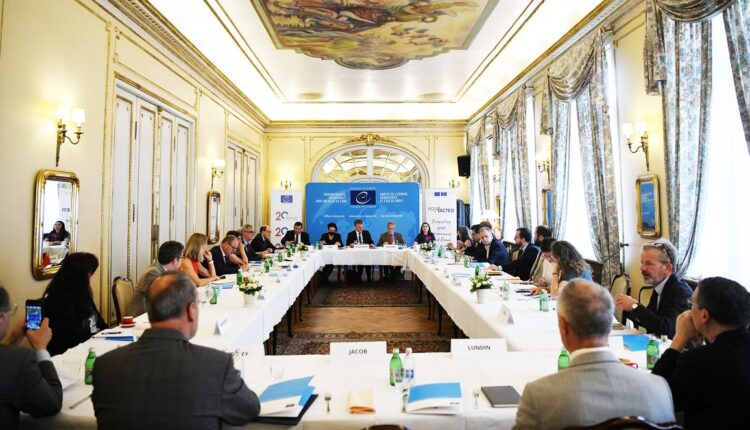 Working breakfast organised in the framework of the ROMACTED Programme in Serbia