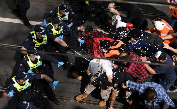 Fierce clashes between police and citizens
