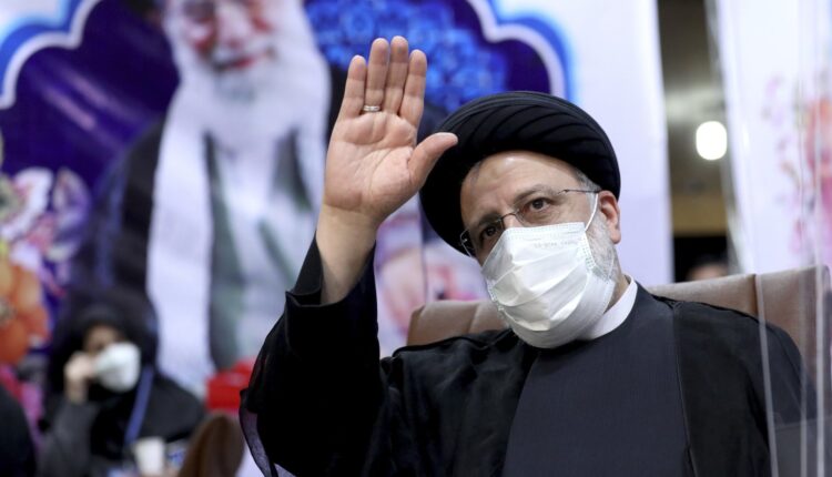 Raisi inauguration: Iran's new president vows to lift US sanctions